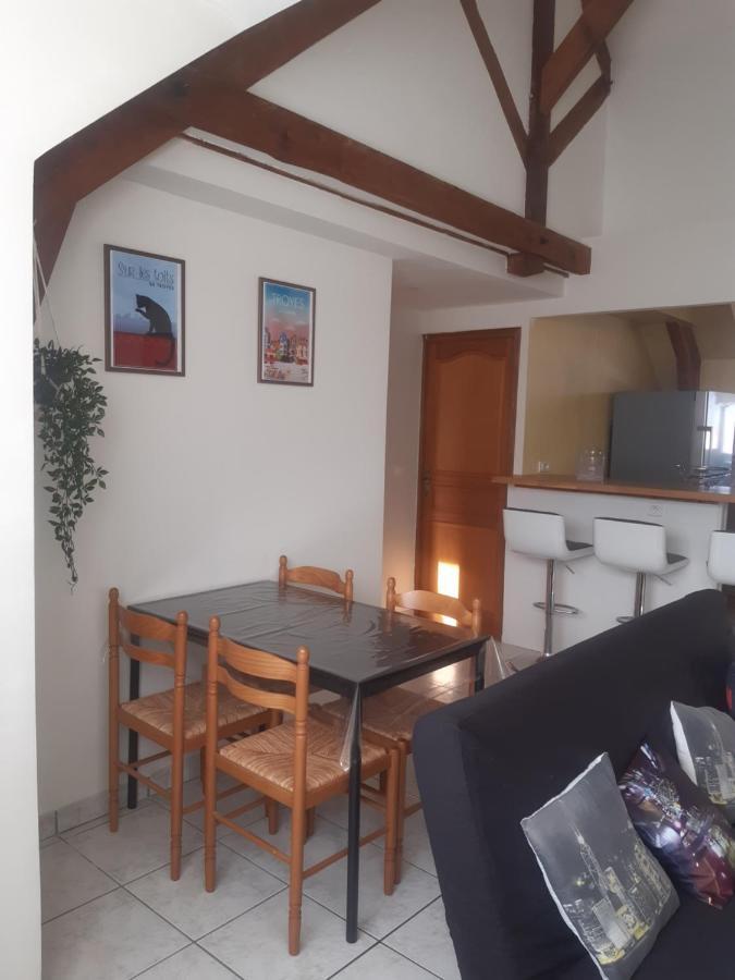 72m² Proche Centre Historique De Apartment